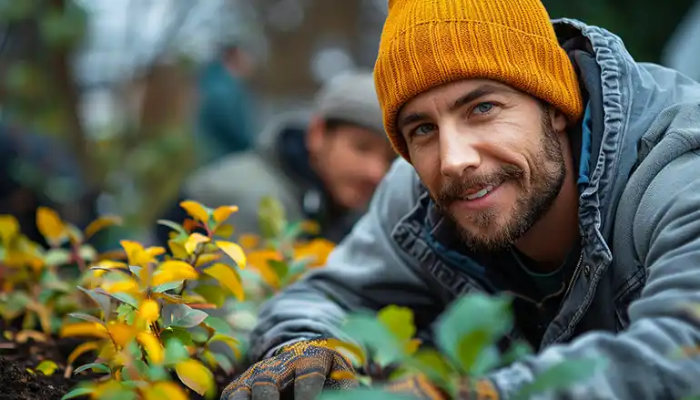 Men volunteering in community service